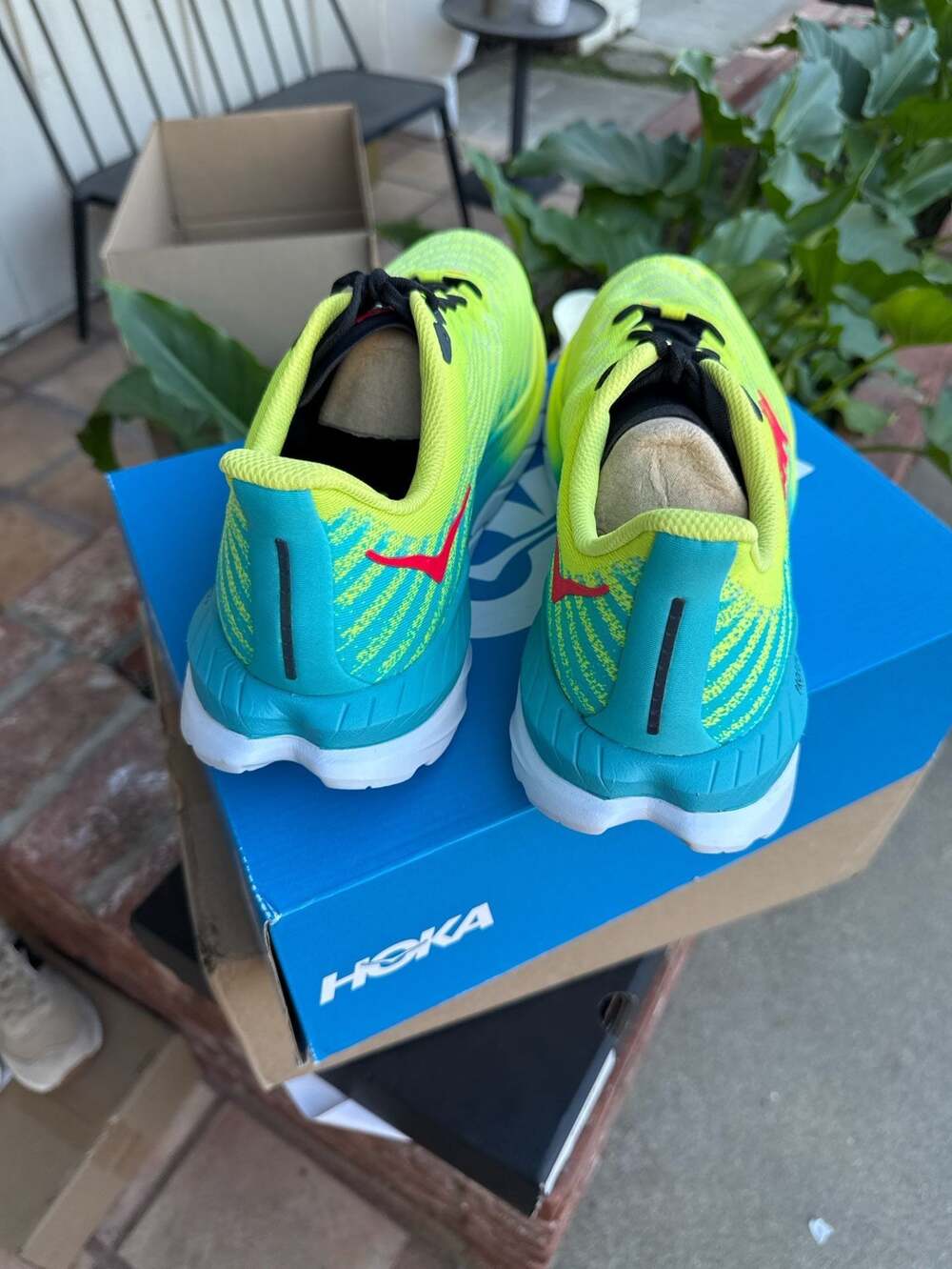 HOKA Mach 5 Men's Running Shoes in Evening Primrose / Scuba Blue - Picture 3 of 5